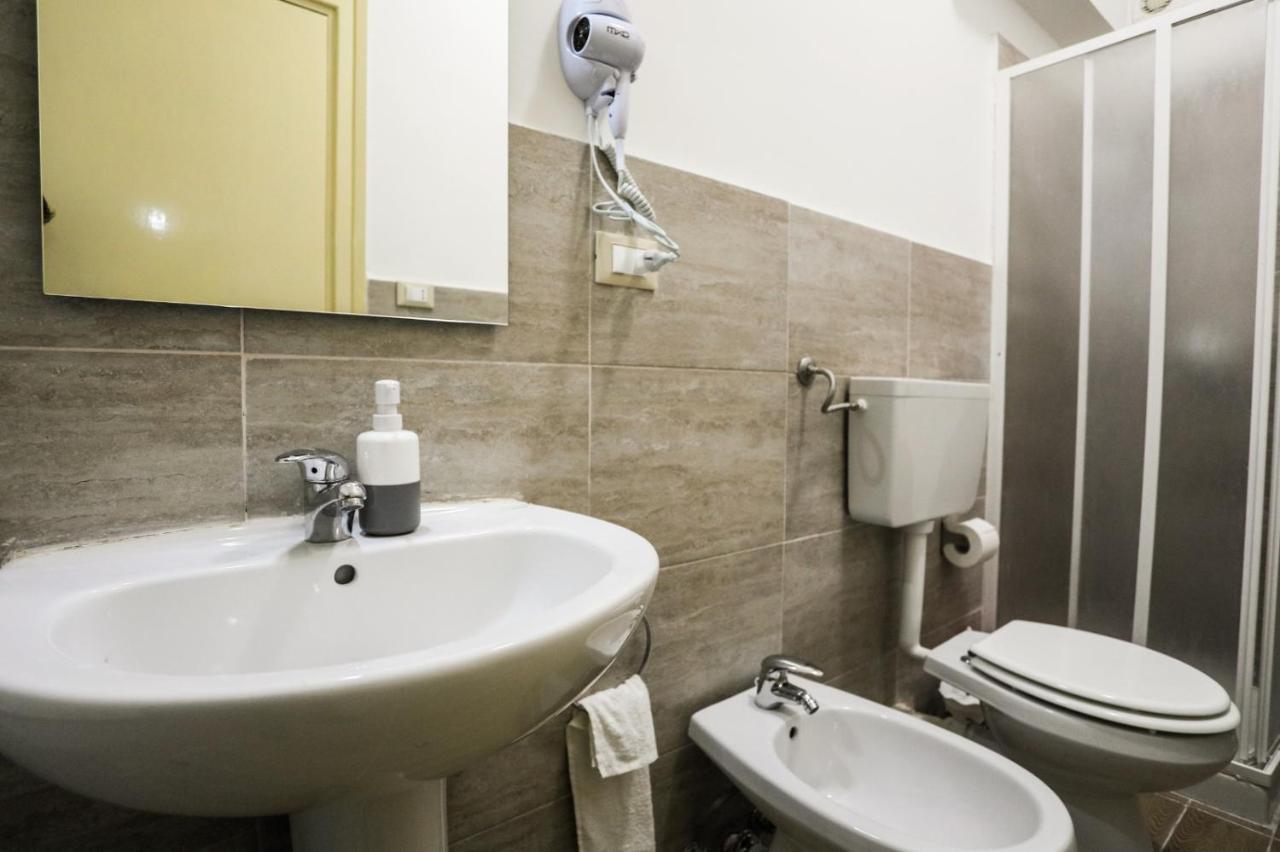 לינה וארוחת בוקר פלרמו A Casa Di Fra' מראה חיצוני תמונה