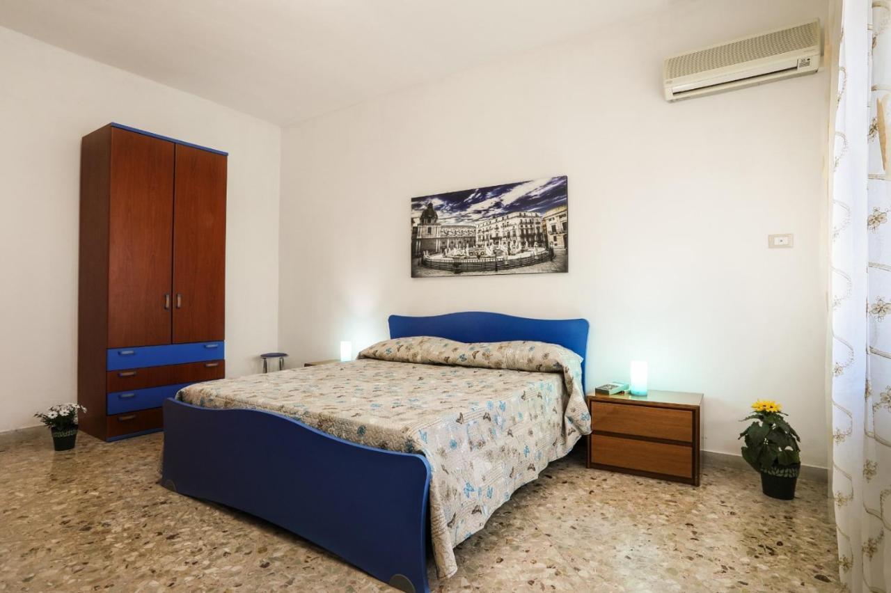 לינה וארוחת בוקר פלרמו A Casa Di Fra' מראה חיצוני תמונה